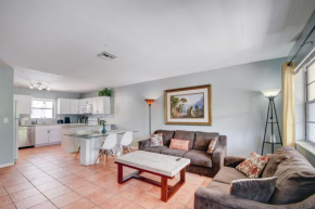 Italian Villa with Backyard - 1mi to Beach